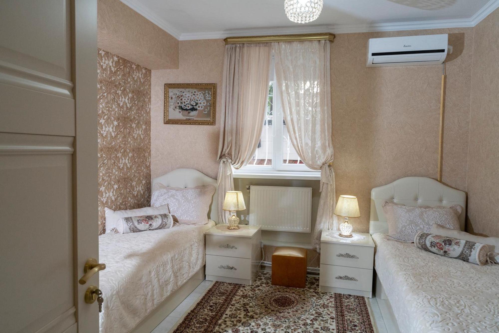 Elia Boutique Hostel & Apart-Hotel Tbilisi Exterior photo